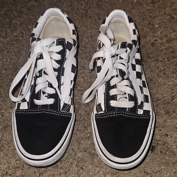 VANS SHOES - Picture 2 of 4